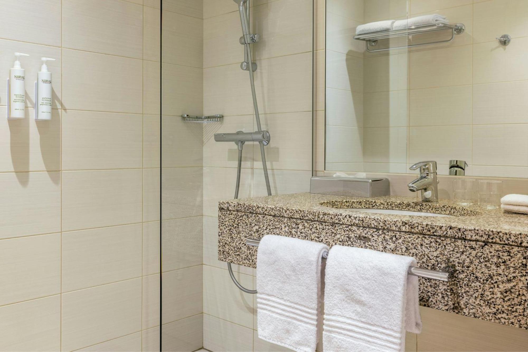 Hotel Courtyard By Marriott Paris
